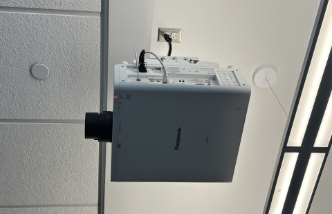 Hamilton Smith 210 Classroom Projector
