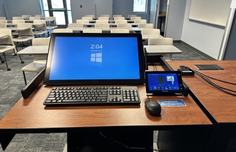 Rudman G89 Classroom Podium Monitor