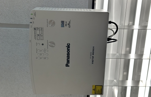 Gregg 110 Classroom Projector
