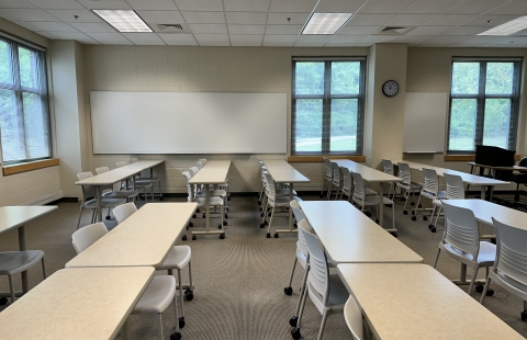 Gregg 110 Classroom Whiteboards