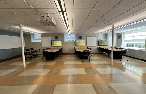 Hamilton Smith 105 TEAL Classroom