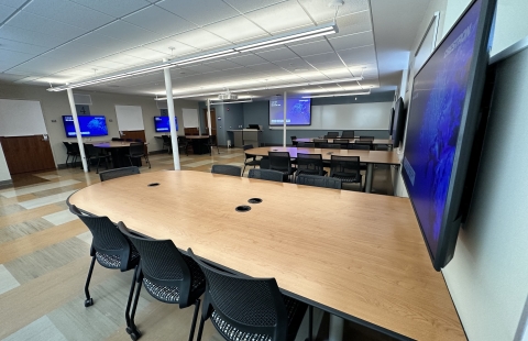 Hamilton Smith 105 Classroom