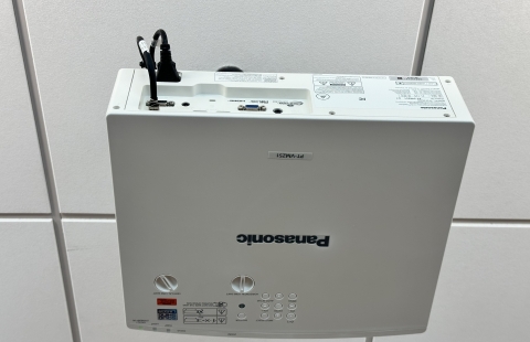 James G54 Classroom Projector